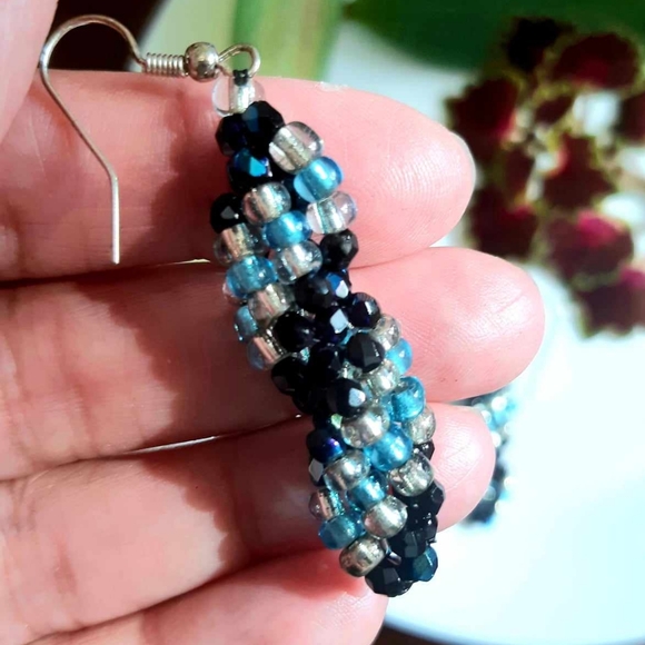 Glass Beads Dangle Earrings - Picture 4 of 4